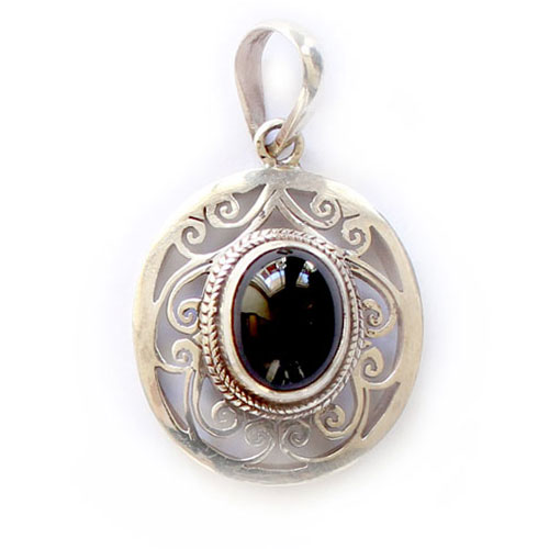 Earthy Handcrafts pendant