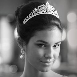 Linney's newly acquired pink diamond tiara