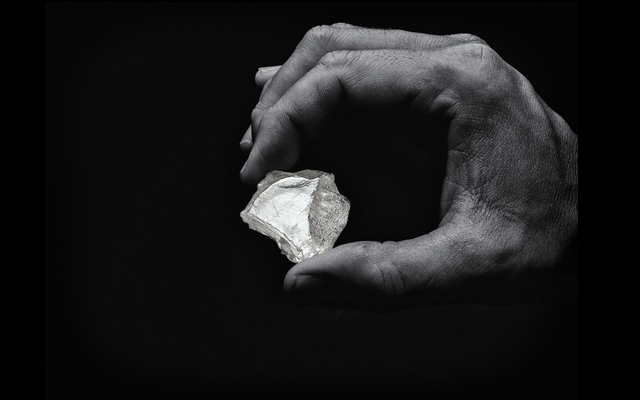 The largest diamond in the Diavik Stars of the Arctic Tender– the ‘Vega of the Arctic’, a 177.7-carat rough