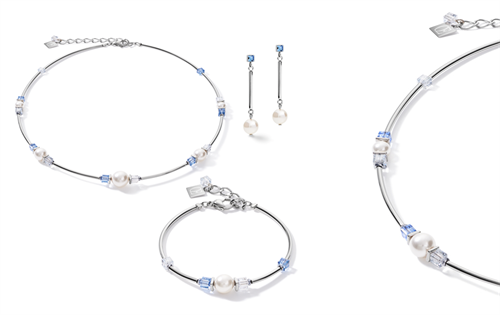 Coeur de Lion presents a new GeoCube style with the addition of Swarovski Pearls.