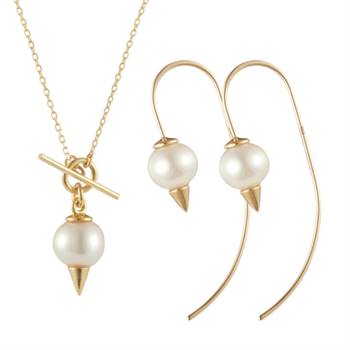 'Spiked Pearl Baby T-Bar' necklace and 'Spiked Pearl' ear wires by Luke Rose.