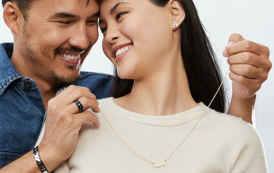 Signet Jewellers, the world’s largest retailer of diamond jewellery, has declared a suspension of purchasing Russian mined diamonds in response to the invasion of Ukraine in late February.