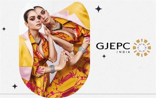 The 15th edition of the IIJS Signature was attended by 20,000 people with 1,300 exhibitors occupying more than 2,5000 stalls across six halls in the Bombay Exhibition Centre in Mumbai.