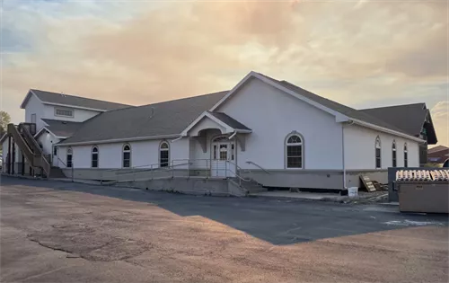 A media investigation into Trump Watches came to a dead-end at an innocuous-looking shopping centre in a small city in remote northern Wyoming. The building houses a daycare, but there is no sign of the company. Source: CNN