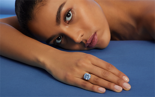 A remarkably rare blue fancy colour diamond has become the most expensive gemstone sold at auction this year after impressing collectors in Geneva. | Source: Sotheby's