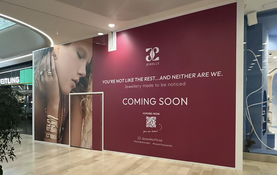 Billionaire retail boss Brett Blundy, the founder of Lovisa, is preparing to launch a new fine jewellery chain. 