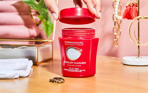 With the Sydney Fair now just weeks away, Duraflex Group Australia (DGA) has announced a new distribution partnership with a global jewellery care product company. | Source: Connoisseurs