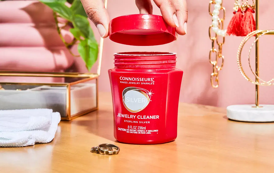With the Sydney Fair now just weeks away, Duraflex Group Australia (DGA) has announced a new distribution partnership with a global jewellery care product company. | Source: Connoisseurs