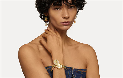 As the countdown to the International Jewellery Fair slowly winds down, one exhibitor is expecting big things from a prominent brand after a series of new releases. | Source: West End Collection