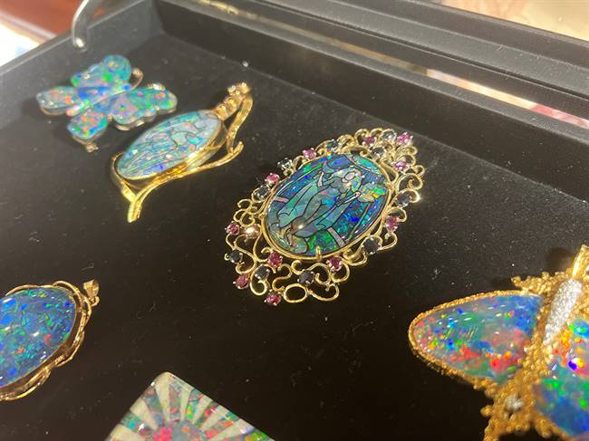 An extensive collection of the country’s most impressive opal and opal jewellery was on display at the Australian Opal Exhibition.