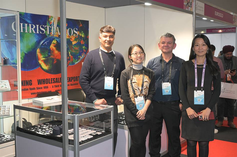 The team at Christianos Opals.