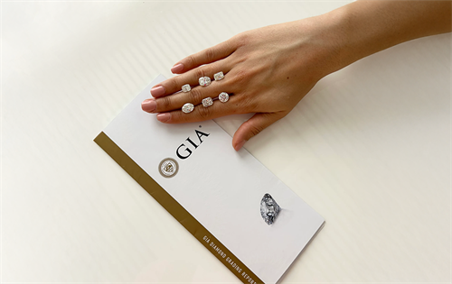 The Gemological Institute of America (GIA) has confirmed the details of its new grading system for lab-created diamonds. | Source: Only Natural Diamonds