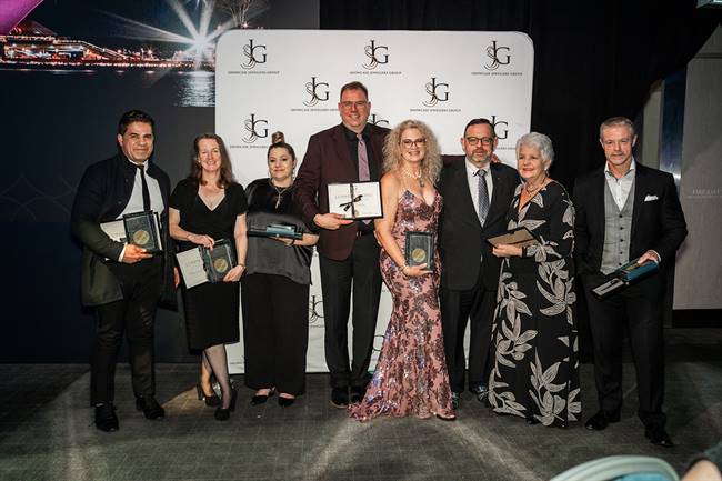 10-year membership awards with Showcase Jewellers.