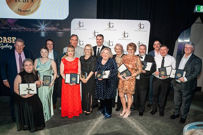 30-year membership awards with Showcase Jewellers.