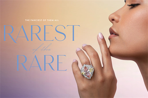 Fancy colour diamonds – those vibrant natural treasures that are only formed in the perfect geological conditions – are the very definition of rare. | Source: David Morris