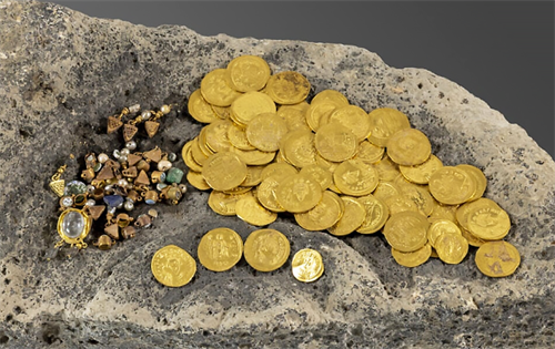 Researchers in Israel have unearthed a collection of Byzantine jewellery and treasures during archaeological excavations in the ancient city of Hippos. | Source: The Times of Israel
