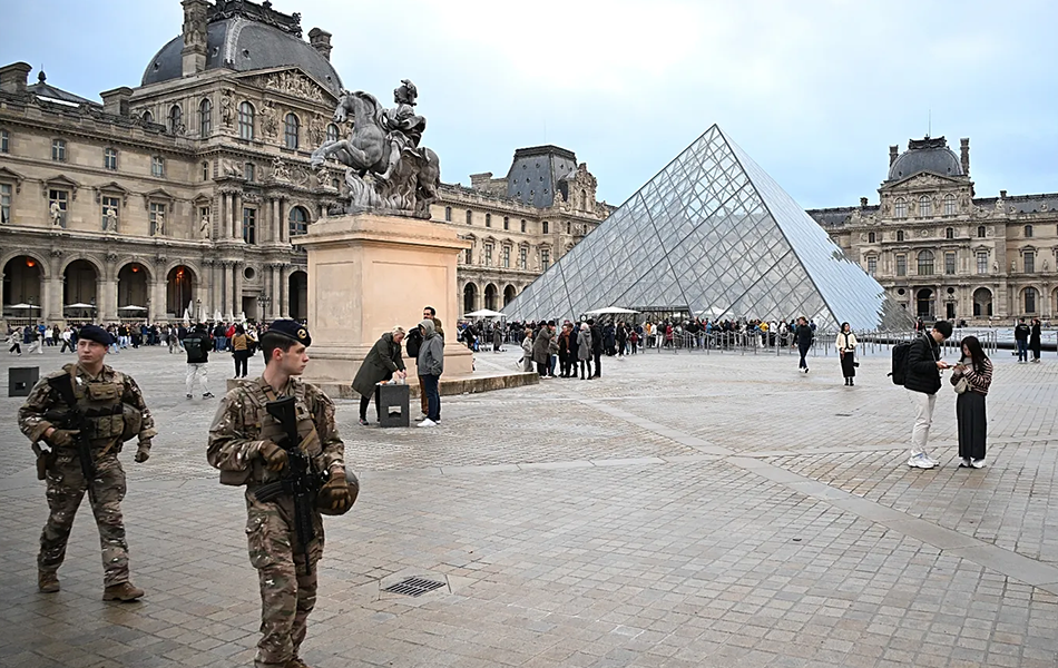 As the dust continues to settle following the stunning jewellery robbery at the Louvre Museum in Paris in October, the hunt for France’s missing Crown Jewels remains alive. | Source: Arise News