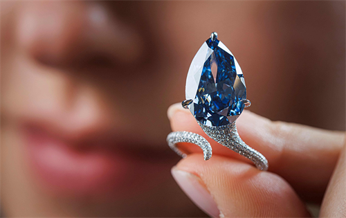 A stunning blue fancy colour diamond was the headline act at a recent Christie’s auction in Geneva, commanding a remarkable return. | Source: Daily Sabah/AFP