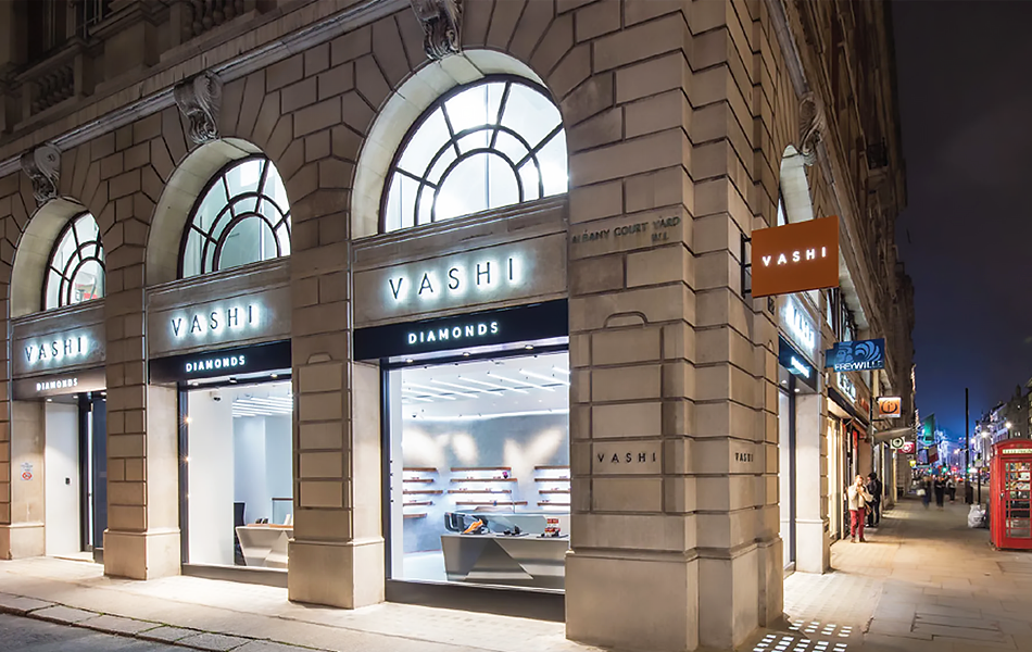 As the fallout continues from the multi-million dollar collapse of a luxury diamond jewellery retailer in the UK, a new report has detailed a lacklustre response from regulators. | Source: Vashi Diamonds/WWD