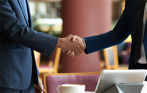 The proposed amalgamation of the Australian Retailers Association and the National Retail Association has been approved by the Fair Work Commission. | Source: Freepik