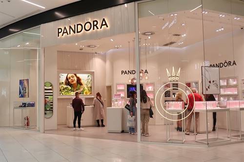 Pandora has reported lower than expected sales across the past financial year, with a statement attributing the results to weakened consumer demand during the holiday season. | Source: Shutterstock