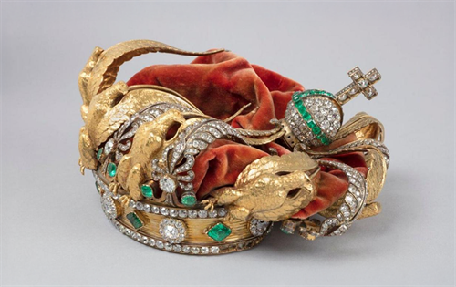 Officials at the Louvre Museum in Paris have released images of a royal crown that was left damaged and deformed after being abandoned by thieves during the brazen robbery late last year. | Source: BBC News/Louvre Museum