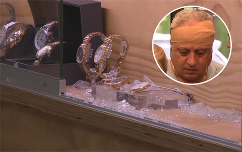 A man was hospitalised after being struck on the head with a hammer during a daytime crime spree involving two Melbourne jewellery stores. | Source: 9 News
