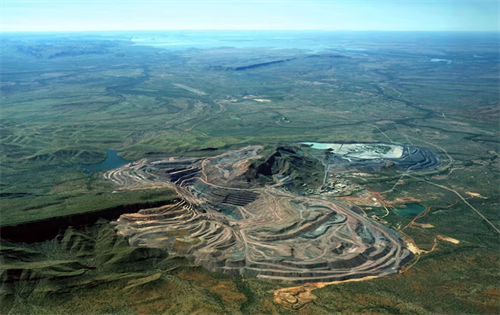 Traditional owners reject Argyle mine handback unless site is cleaned to higher standards, citing contamination and distrust, as Rio Tinto advances rehabilitation and co-managed closure plans. | Source: Glganyem Limited