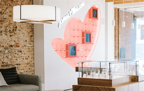 Signet Jewelers will shut down the James Allen and Rocksbox websites and integrate them into its core brands. | Source: James Allen