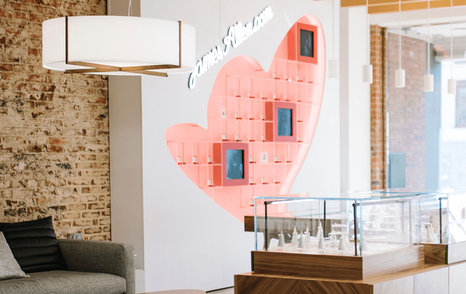 Signet Jewelers will shut down the James Allen and Rocksbox websites and integrate them into its core brands. | Source: James Allen