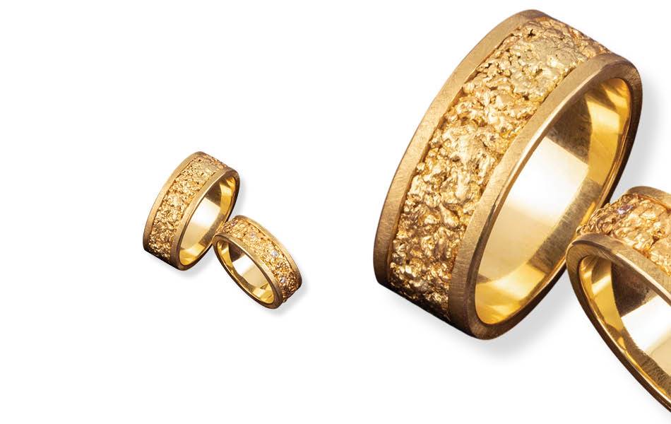 Australian gemstone cutting business creating one-off & limited edition gems. Owner-operated with unique expertise in retail, prospecting & lapidary arts. | Source: Desert Fire Designs