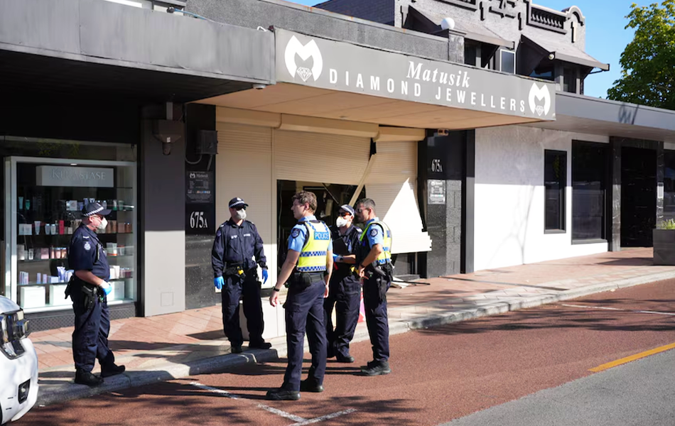 A Perth jewellery store suffered damage and significant stock loss after a suspected ram raid in Mount Lawley. | Source: ABC News