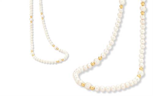 Timeless pearl necklace with luminous freshwater pearls & gold-plated sterling silver beads. Unique, lustrous pearls balanced by warm gold. Elegant pearl jewellery. | Source: Ikecho Australia