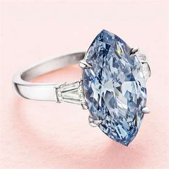 Fancy vivid blue 5.04 carat diamond