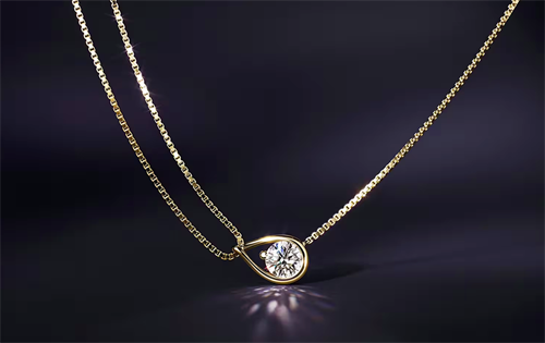 A war of words has erupted between Pandora, the world’s largest jewellery brand, and the Natural Diamond Council, a global not-for-profit organisation dedicated to promoting the natural diamond industry. | Source: National Jeweler