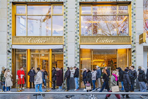 Richemont has reported a significant increase in sales across its jewellery brands over the past financial year, countering a decline in revenue from watch brands. | Source: Shutterstock