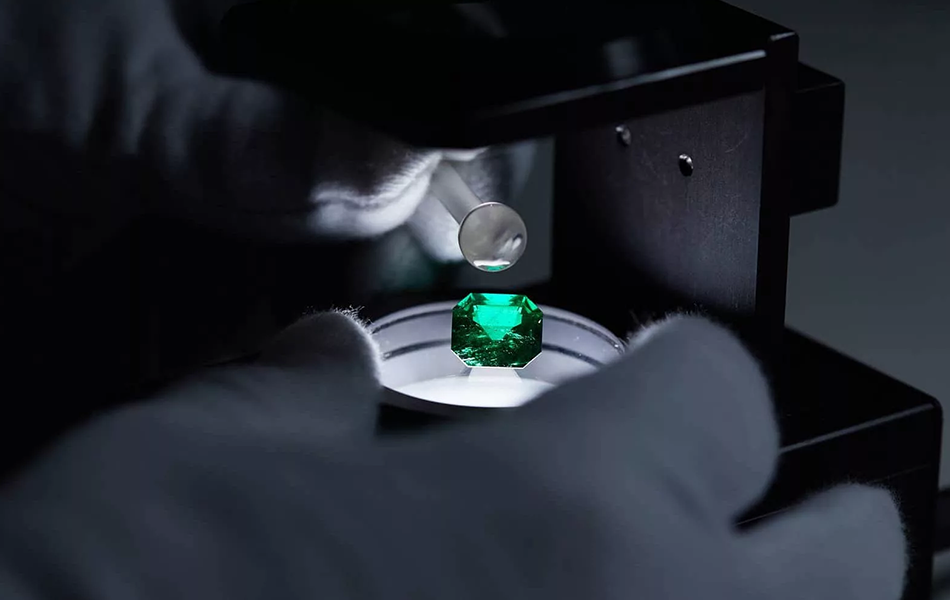The Swiss Gemmological Institute (SSEF) has issued a warning advising the broader industry that emeralds sent for lab testing may be re-treated before being sold again. | Source: SSEF