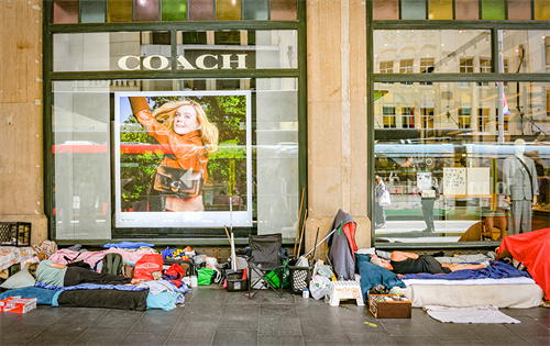 Retail representatives have expressed disapproval over a newly proposed bill in New Zealand that would allow police to ‘move people on’ in various settings, including retail stores. | Source: Shutterstock