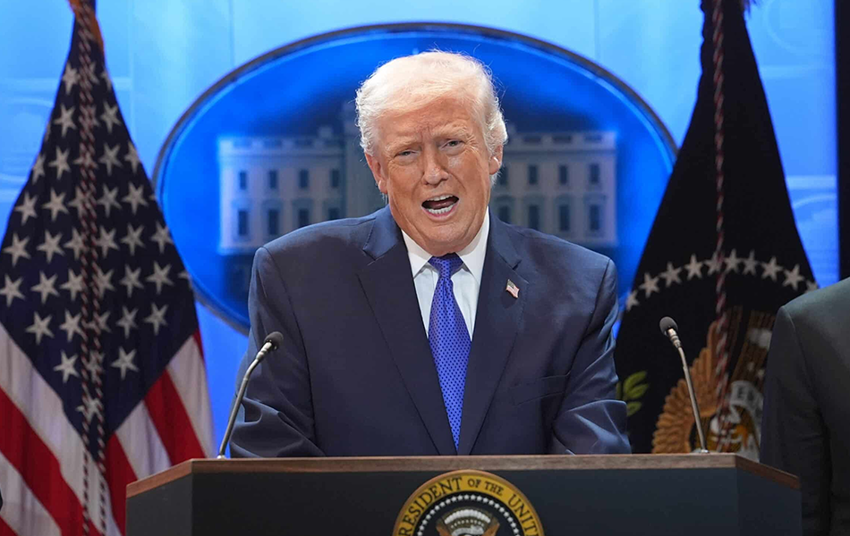 There’s been another twist in the US Government’s tariff saga and its flow-on impact on the international jewellery industry. | Source: Inquirer.net/AP Photo/Evan Vucci