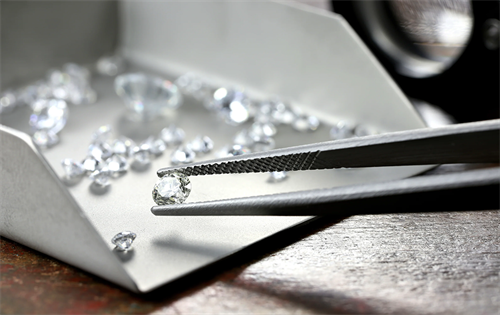 In a huge shift for the jewellery industry’s terminology landscape, the World Jewellery Confederation (CIBJO) is expected to remove the terms ‘laboratory grown’ and ‘laboratory created’ from its list of recommended language for diamonds. | Source: Rapaport