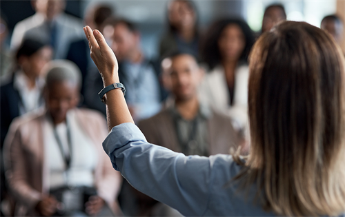 This year’s International Jewellery Fair in Sydney will have an overwhelming emphasis on education and business development, with organisers unveiling a gigantic line-up of guest speakers and presentations. | Source: Shutterstock