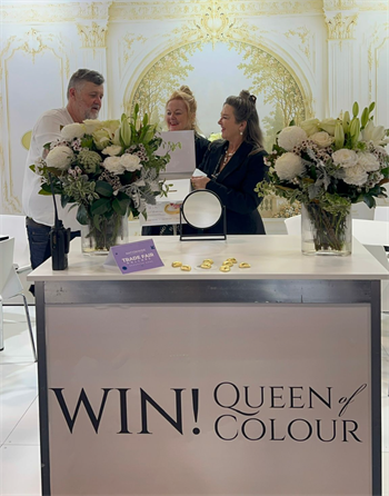 At Gerrim, the team hosted an exciting giveaway for the Queen of Colour – an 18-carat yellow gold ring featuring lab-created diamonds and sapphires.