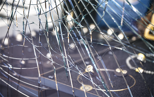 New data published by the Australian Bureau of Statistics (ABS) has revealed several interesting trends concerning crimes targeting retail businesses. | Source: Shutterstock