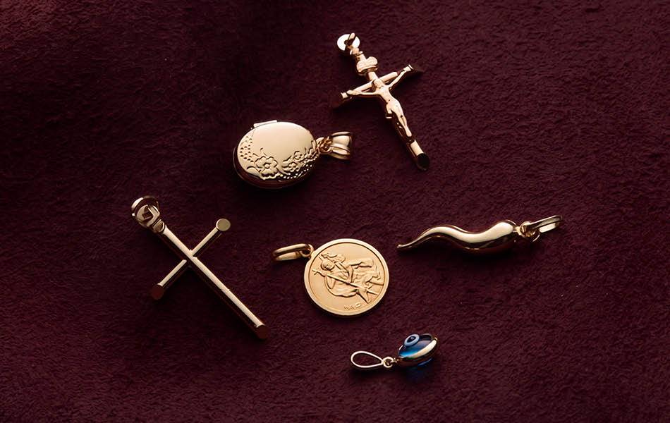 9–18ct gold religious and modern pendants, plus fine Italian chains. | Source: Athan Wholesale Jewellers