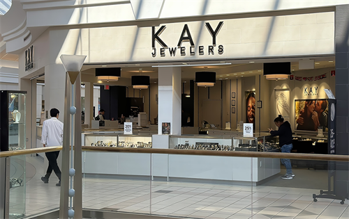 Diamond jewellery retail giant Signet Jewelers has reported a decline in sales during the second quarter of the financial year. | Source: Shutterstock