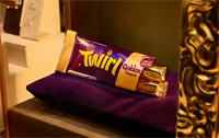 An iconic British confectionery brand has launched an unusual promotion at London’s famous jewellery district. | Source: Verge
