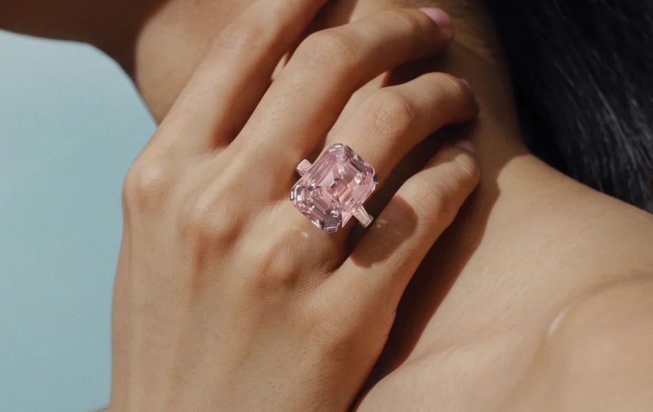 At an upcoming auction in Geneva, a massive fancy colour pink diamond will take centre stage with a hefty pre-sale estimate. | Source: Christie's