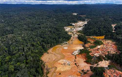 Surging gold prices are fuelling illegal mining and deforestation worldwide, putting increasing pressure on the industry to strengthen supply chain safeguards. | Source: CSIS