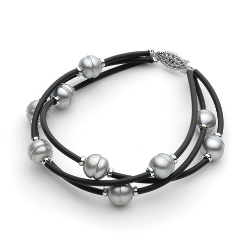Ikecho Pearl's bracelet