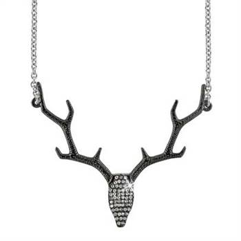 Crystalp deer head pendant from the Alpine Lifestyle range